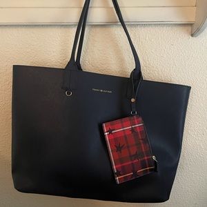 Tommy Hilfiger Navy/red reversible tote